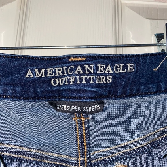 Shorts - Picture 3 of 3